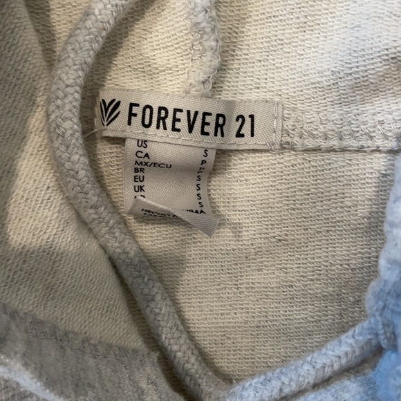 Grey crop hoodie - Picture 3 of 3